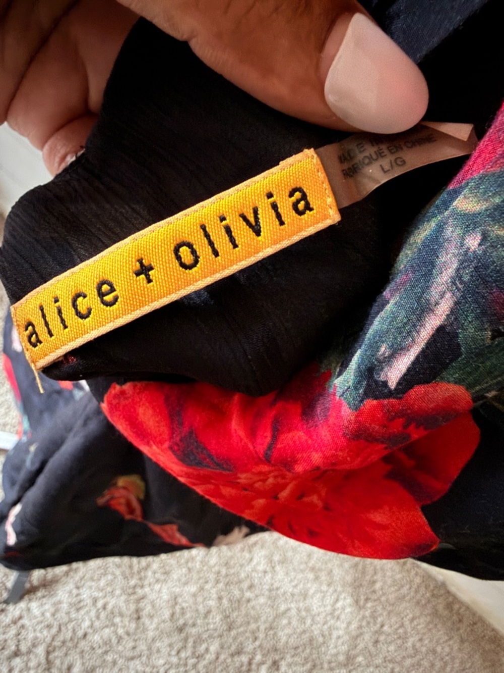 Alice + Olivia Liz Twist Back Dress in Castaway Floral - Picture 9 of 10